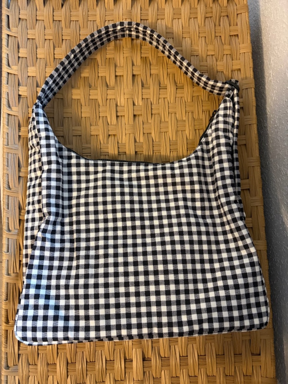 Baggu Nylon Shoulder Bag Black/White Gingham - Picture 2 of 3